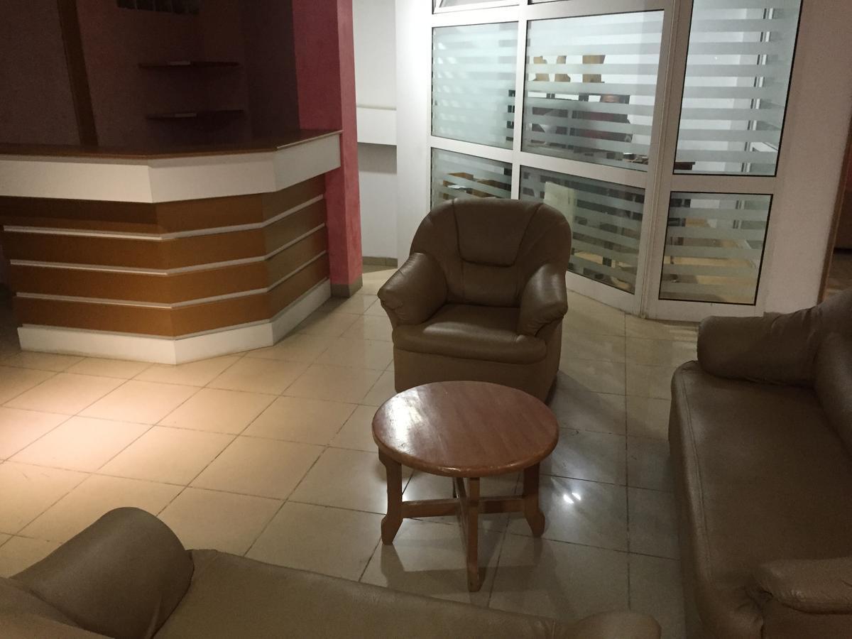אנטננריבו White Palace Hotel מראה חיצוני תמונה
