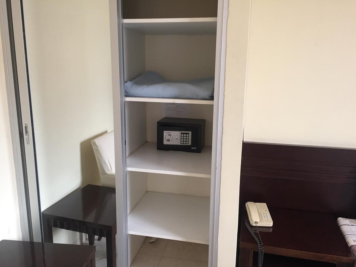 אנטננריבו White Palace Hotel מראה חיצוני תמונה