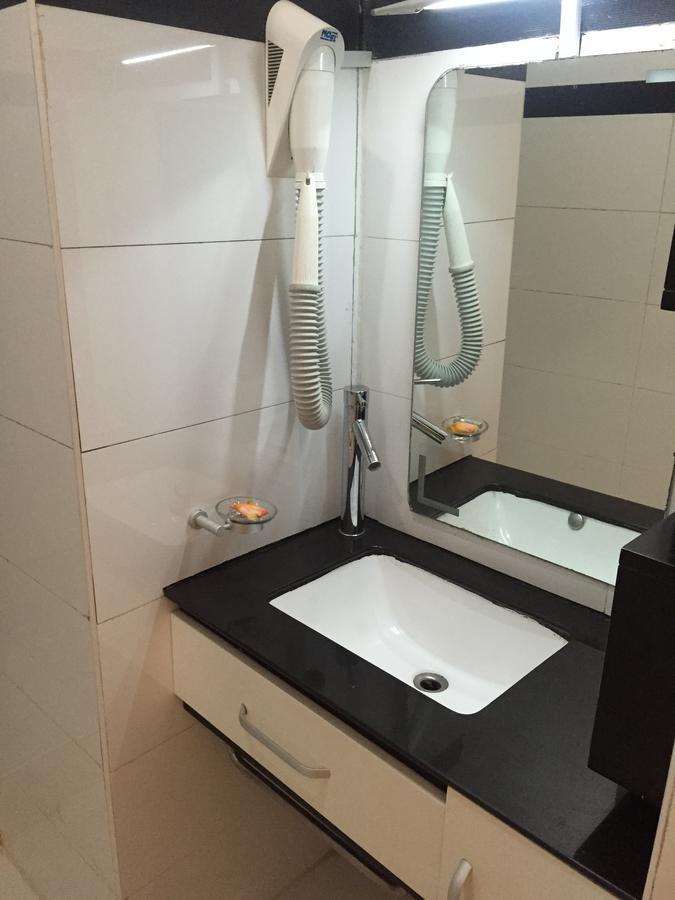 אנטננריבו White Palace Hotel מראה חיצוני תמונה